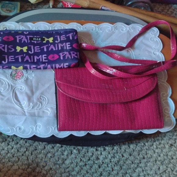 2 for $20😉Ladies Purse - Picture 1 of 4